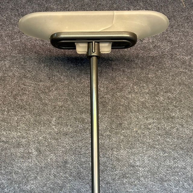 Arteluce 1970's Italian Modern "Jill" Floor Lamp by Perry King, Santiago Miranda, Gianluigi Arnaldi for Arteluce For Sale - Image 4 of 4