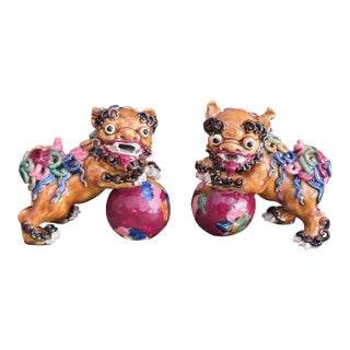 Vintage Japanese Multi-Color Kutani Moriage Ceramic Tamanori Shishi Foo Dogs - Pair For Sale