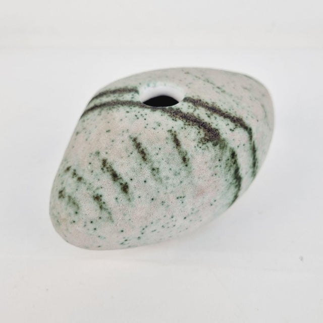 Ceramic Modernist Pebble Vase from Simó Ágoston, 1970s For Sale - Image 7 of 14