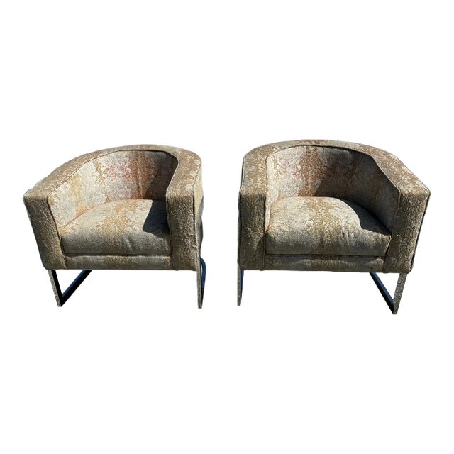 Chrome Curved Lounge Chairs in the Manner of Milo Baughman - a Pair For Sale