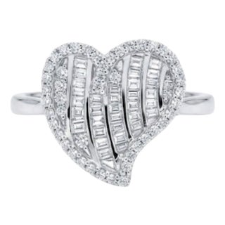 Natural Diamond 0.60cts Ring in 18k Gold, Size 3 For Sale