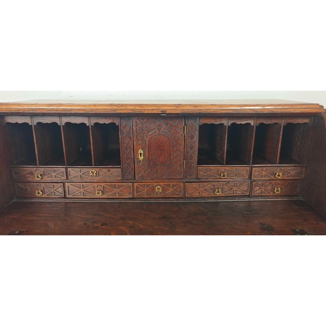 Wood George III Desk in Oak, 1780 For Sale - Image 7 of 18