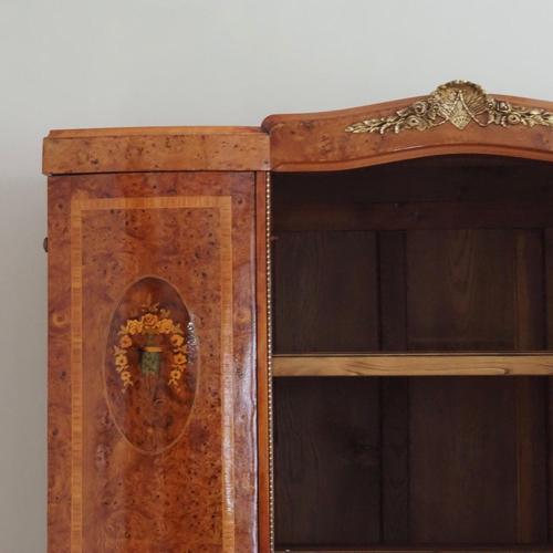 French Wardrobe in Burl Wood with Inlays and Large Mirror, 1880-1900 For Sale - Image 12 of 18