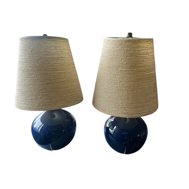 1960s Pair of 1960s Lotte and Gunnar Bostland Danish Modern Blue Ceramic Blue Glazed Ceramic Lamps Original Twine Jute Wrapped Shades For Sale - Image 5 of 10