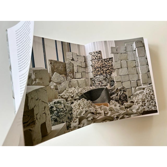 Best known for the sea of 10,000 ceramic daffodils that launched him to fame, Chilean sculptor Fernando Casasempere (born...