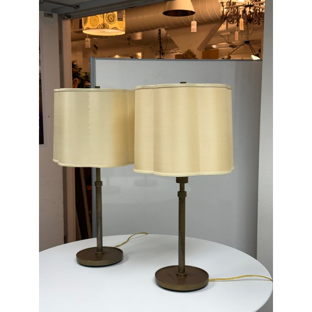 Barbara Barry Barbara Barry for Visual Comfort & Co. Simple Scallop Table Lamps, Pair For Sale - Image 4 of 12