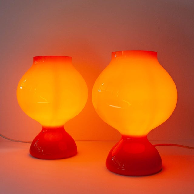 This pair of mushroom Space Age table lamps was designed and produced in Italy in Massimo Vignelli style during the...