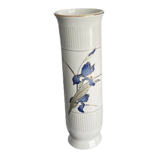 Vintage Grand Iris Otagiri Bud Vase For Sale