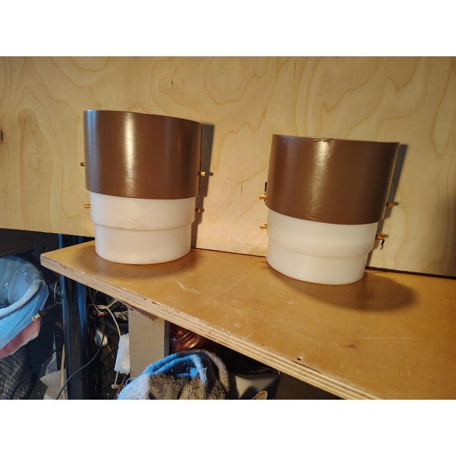 A Pair of Acrylic Wall Sconces Attributed to Louis Klaff For Sale - Image 10 of 10