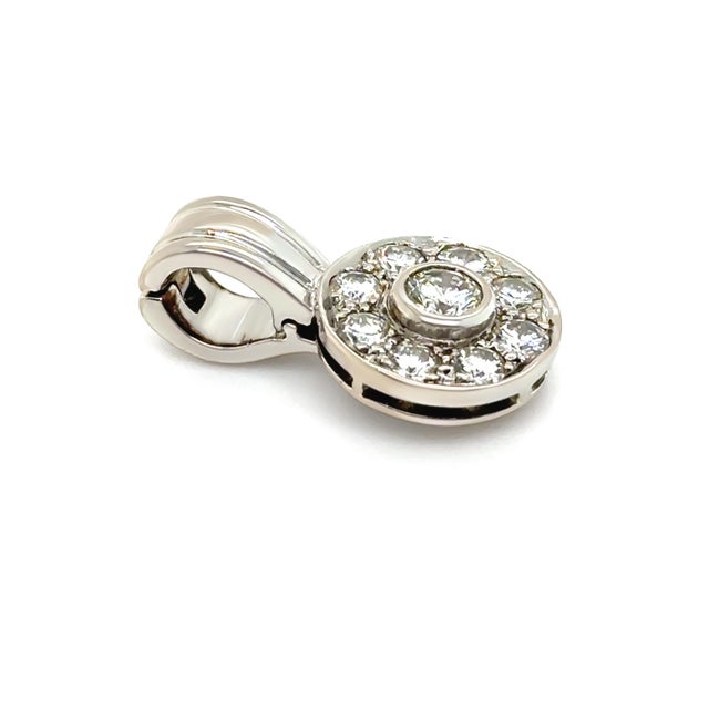 18ct White Gold Diamond Pendant 1.25ct 6.7g For Sale - Image 6 of 7