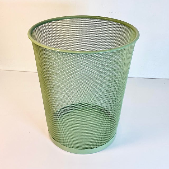 1990s Vintage Contemporary Modern Metal Mesh Wastebasket in Sage Green For Sale - Image 4 of 9
