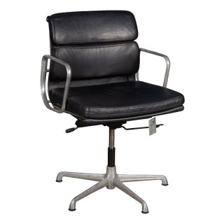 Vintage EA217 Chair in Black Leather by Charles & Ray Eames for ICF, 1969 For Sale
