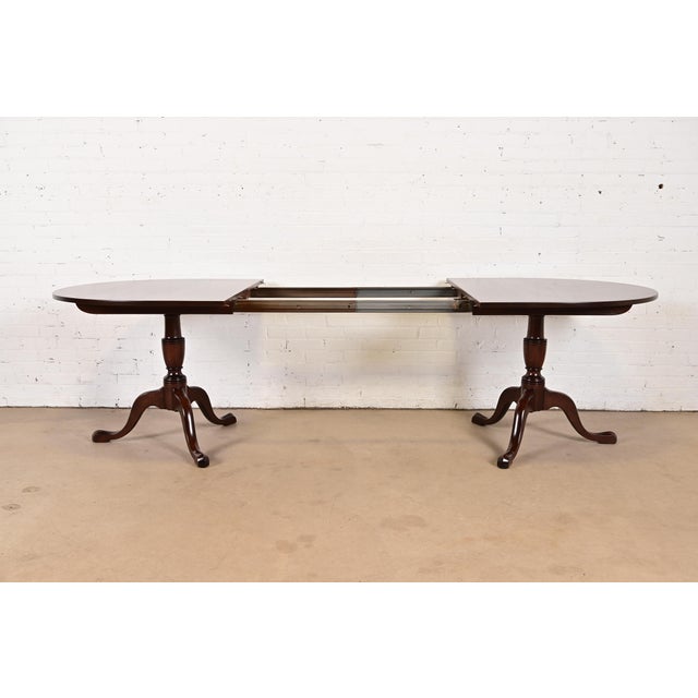 Kittinger Georgian Solid Mahogany Double Pedestal Extension Dining Table, Newly Refinished For Sale In South Bend - Image 6 of 14