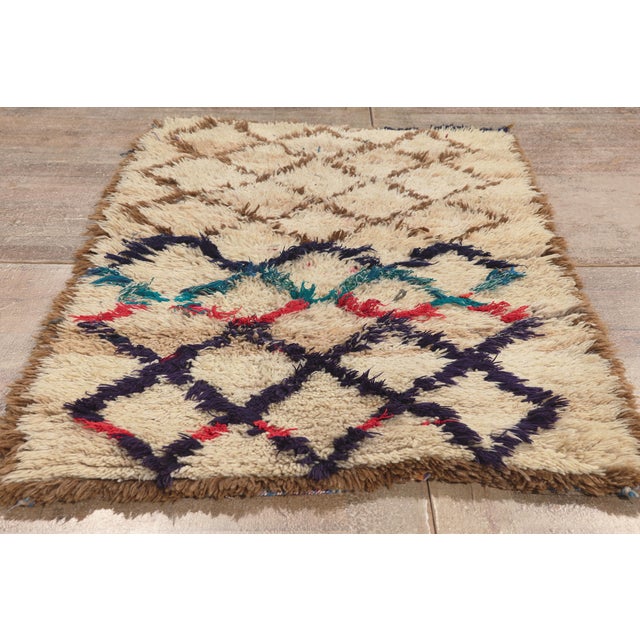 Vintage Azilal Boucherouite Moroccan Rug, 03'00 X 05'06 For Sale - Image 9 of 10