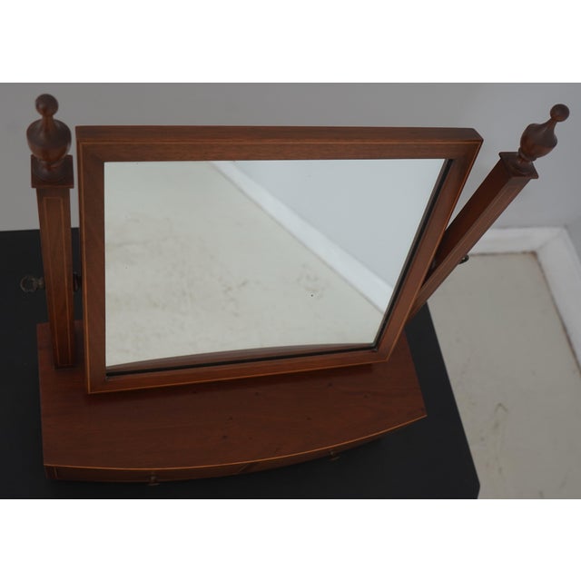 1960s Biggs Inlaid Mahogany 2 Drawer Dresser Shaving Mirror For Sale - Image 4 of 16