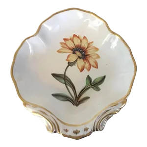 Antique Early 19th Century English George III Derby Porcelain Shell Shape Dish by William Quaker Pegg