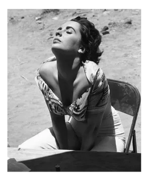 Elizabeth Taylor on the Set of "Giant" 1955 (Photo by Sid Avery)