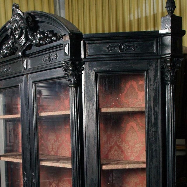 18th Century Ebonized Carved Walnut Display Cabinet by Andrea Palladio For Sale - Image 4 of 7