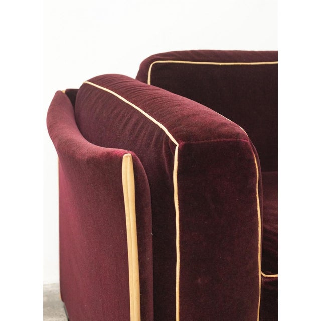 Two-Seater Sofa in Burgundy Velvet by Mario Bellini for Cassina, 1970s For Sale - Image 3 of 16