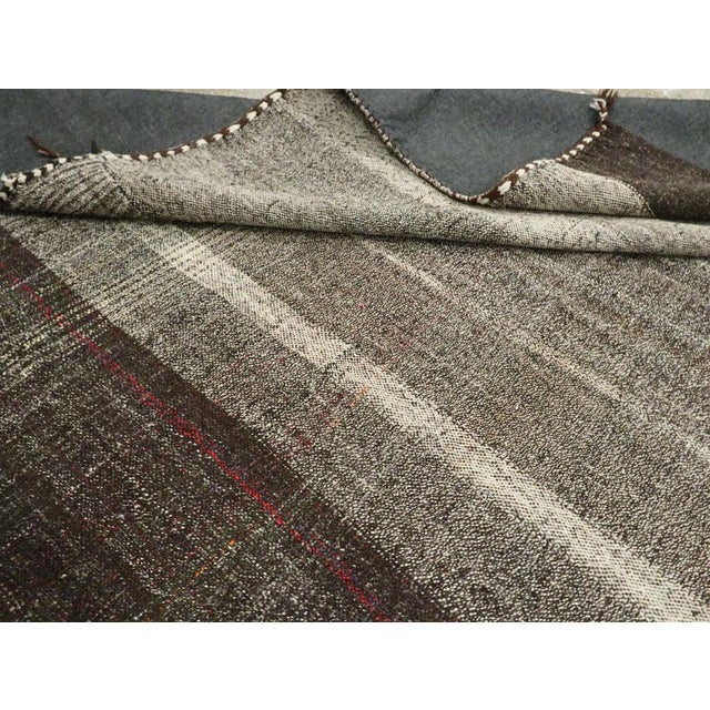 Galerie Shabab Collection Mid-20th Century Turkish Tribal Kilim Room Size Carpet in Charcoal and Brown For Sale - Image 10 of 10