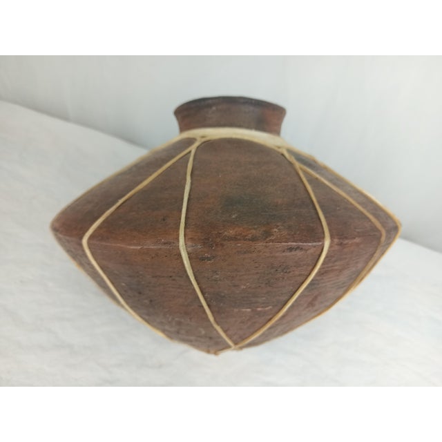 Tarahumara Olla Eartherware Water Jug With Rawhide Lacing and Display Stand For Sale - Image 13 of 17