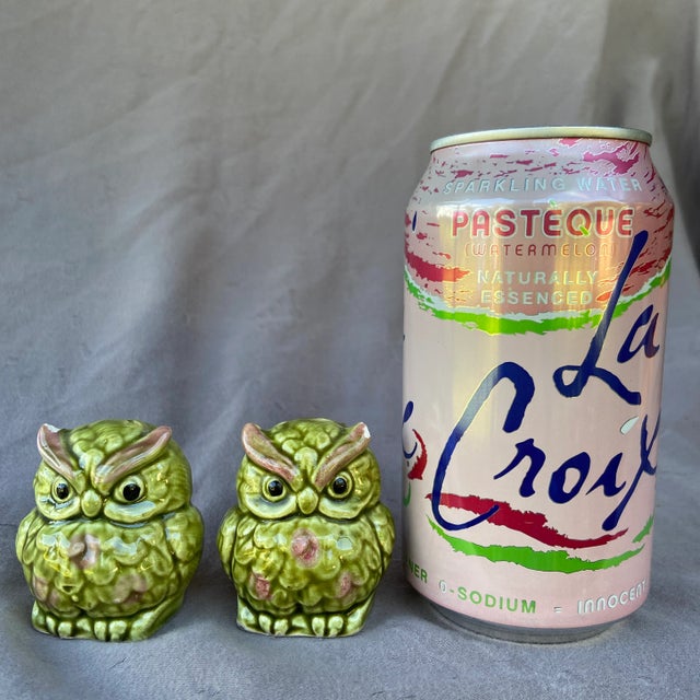 Vintage Hollywood Regency Pink & Green Salt & Pepper Shakers- a Pair For Sale - Image 10 of 11