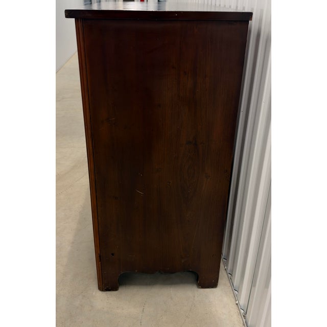 Sienna 19th Century American Empire Figured Wood Four-Drawer Chest of Drawers Flame Mahogany For Sale - Image 8 of 12