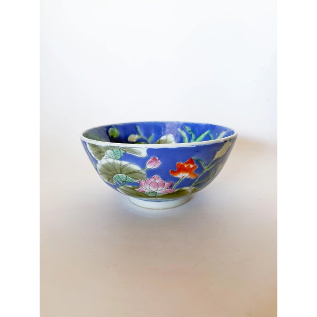 The colors in this bowl! Vibrant blue vintage Chinoiserie bowl featuring water lily and Mandarin duck motifs, in shades of...