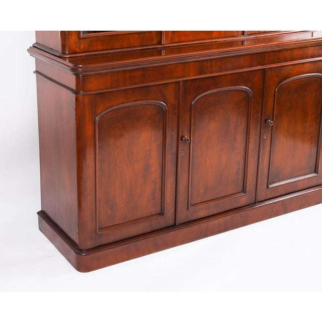 19th Century Antique English Victorian Flame Mahogany Library Bookcase For Sale - Image 11 of 18