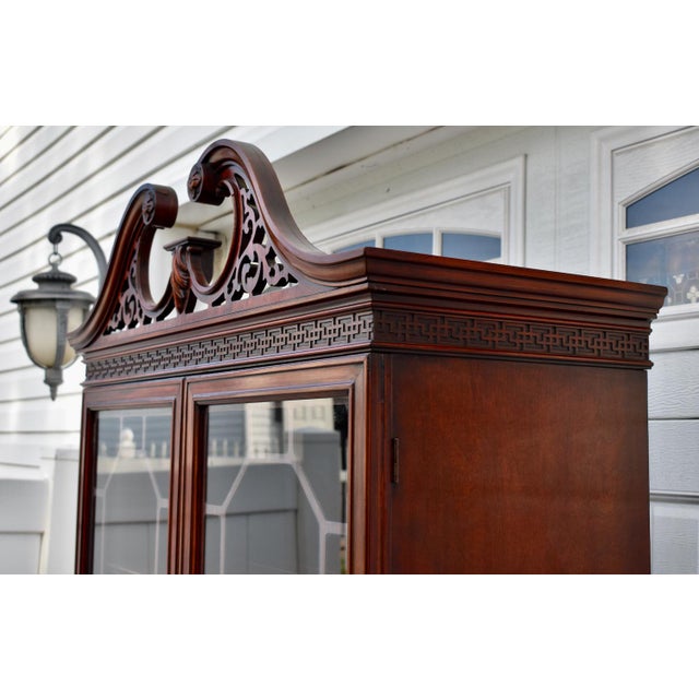 Vintage Chippendale Style Mahogany China Cabinet Hutch Serpentine Swan Neck For Sale - Image 10 of 15