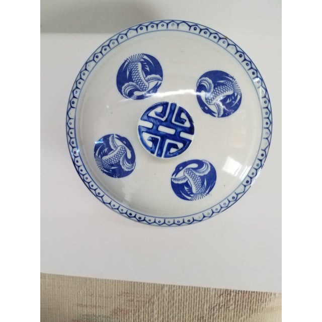 Rare Vintage Chinoiserie Jackson China Blue and White Rice Bowl with Lid. Makers Mark.