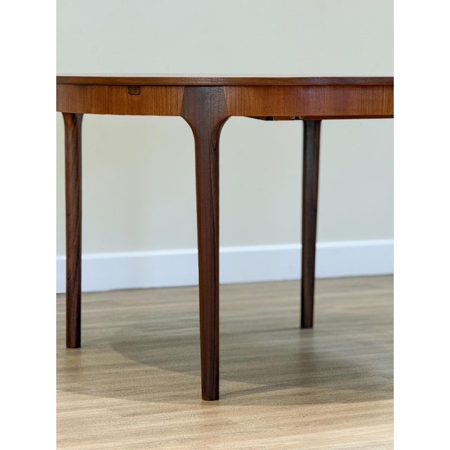 Brown Dunvegan Round Extending Dining Table and Chairs in Teak by Tom Robertson for McIntosh, Scotland, 1960s, Set of 5 For Sale - Image 8 of 16