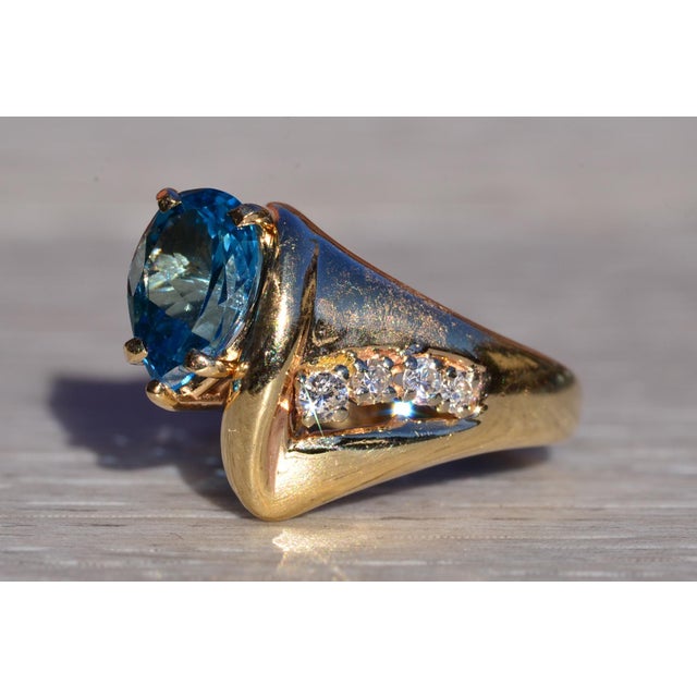 The Victiore: Ladies Mid Century Modern Topaz and Diamond Ring in 14K Gold For Sale - Image 4 of 10