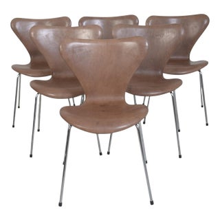 Seven Chairs in Patinated Brown Leather by Arne Jacobsen, 1990s, Set of 6 For Sale