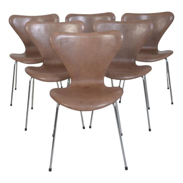 Seven Chairs in Patinated Brown Leather by Arne Jacobsen, 1990s, Set of 6 For Sale