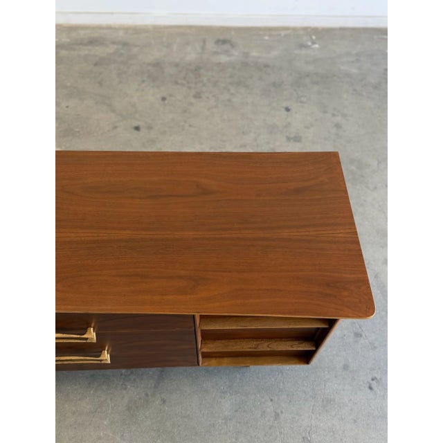 Brown Kent Coffey Mid-Century Modern Eloquence Sculptural Walnut Dresser Buffet For Sale - Image 8 of 15