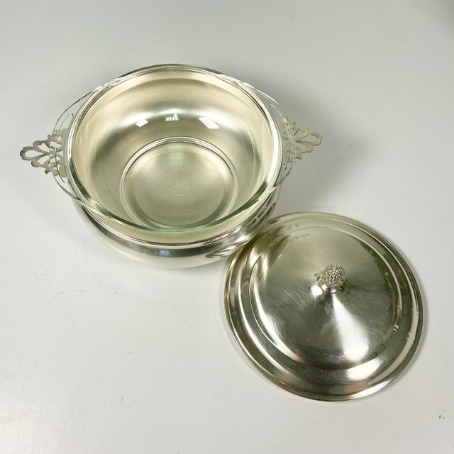 Mid-Century Hollywood Regency English Traditional Covered Silverplate Casserole With Glass Insert For Sale - Image 10 of 11