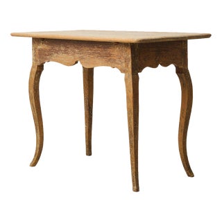 Antique Northern Swedish Rococo Centre Table with Elegantly Curved Legs, 1770 For Sale