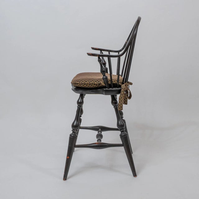 D.R. Dimes Windsor Continuous Arm Youth Chair Black Crackle Finish with Custom Cushion