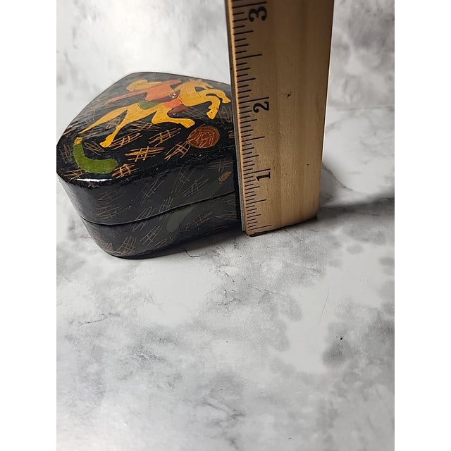 Antique Kashmiri Paper Mache Box – Hand Painted Keepsake Box For Sale - Image 9 of 13