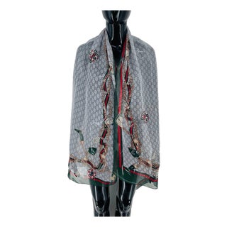 Gucci Grey Printed 100% Silk Scarf For Sale