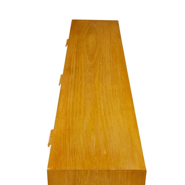 1950s Low Mid-Century Scandinavian Open Bookcase in Elm, 1950 For Sale - Image 5 of 10