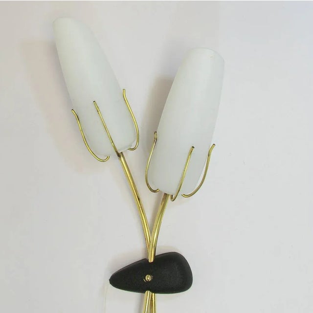 Vintage French Sconce, 1950s, in Very Good conditions. Designed 1950 to 1959 Up to 250V (Europe/UK Standard).The wiring of...