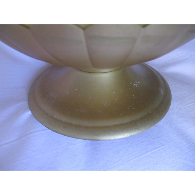 Light Yellow Vintage Hollywood Regency Faux Alabaster Gold Ribbed Metal Pedestal Base Wastebasket For Sale - Image 8 of 10
