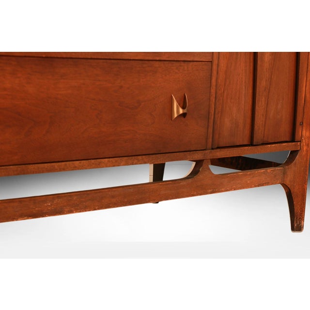 1960s Mid-Century Modern Broyhill Brasilia Credenza Dresser For Sale In Baltimore - Image 6 of 12
