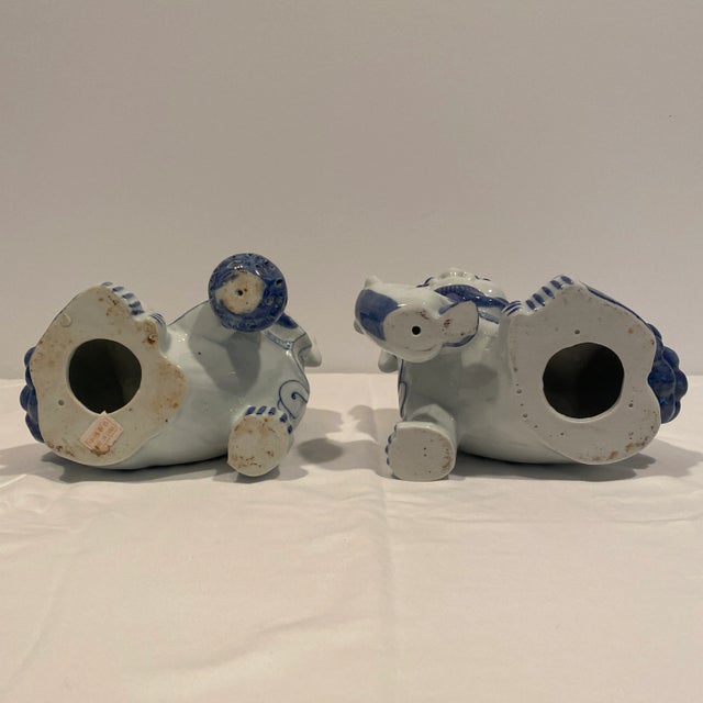 Mid 20th Century Vintage Blue & White Ceramic Foo Dogs - A Pair For Sale - Image 5 of 13