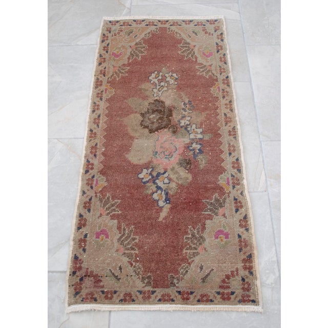Hand Knotted Small Rug Mid Century Modern Doormat - 1′6″ × 3′3″ For Sale - Image 11 of 13