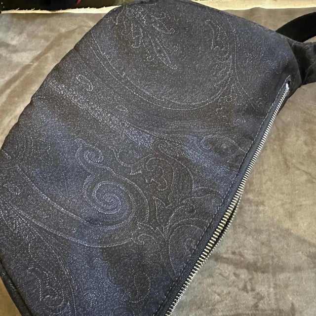 1990s Iconic Blue Paisley Fabric Belt Bag Pouch by Etro Milano For Sale - Image 6 of 14