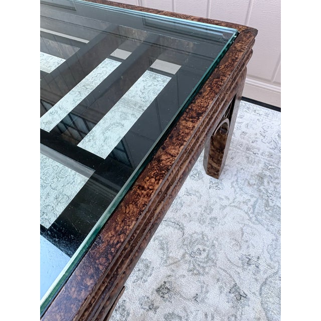 Vintage Burl Finish Chinoiserie Coffee Table With Glass For Sale In Savannah - Image 6 of 12