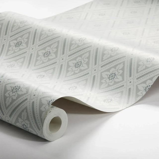 Ester in mineral is an ode to the simplicity and elegance of the past. Designed by Swedish heritage brand Boråstapeter,...